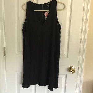 🌻Black crepe vneck sleeveless dress